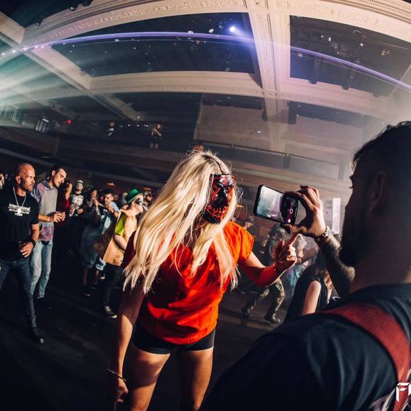 Meet your Posher, Natalia - Picture 1 of 1